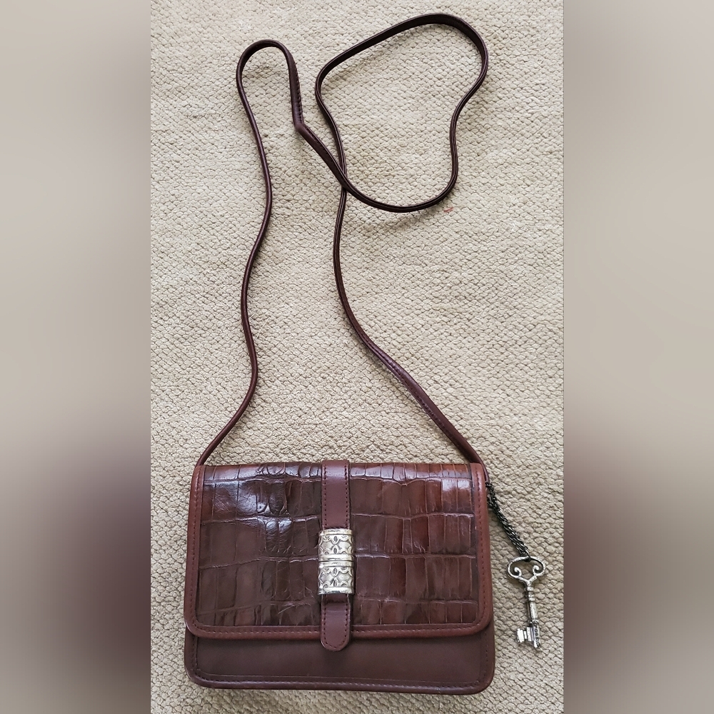 Fossil Chestnut Brown Genuine Leather and Croc Crossbody Purse, Or Hand Bag